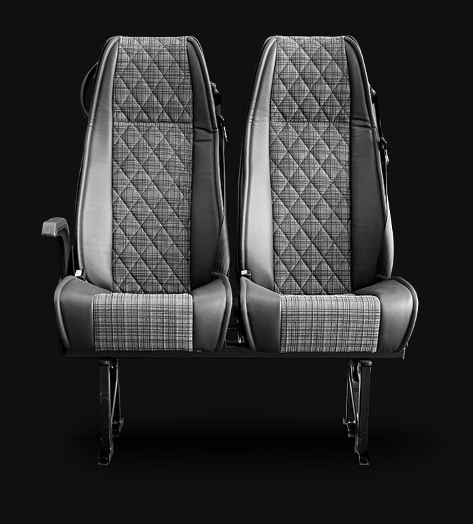 dda92647-seat-01.jpeg