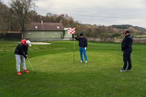 0ff5ce94-golf-zbraslav-20171110-034-pha.jpeg