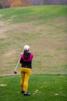 59560dda-golf-motol-20181109-016-pha.jpeg