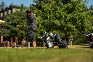 6f5b2f8a-golf-pysely-20260811-043-kpa.jpeg