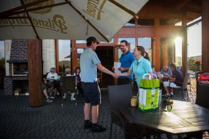a2578efa-golf-slapy-20180629-422-pha.jpeg