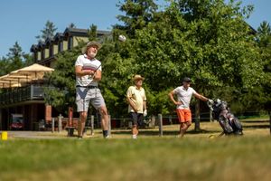 a5424bce-golf-pysely-20260811-040-kpa.jpeg