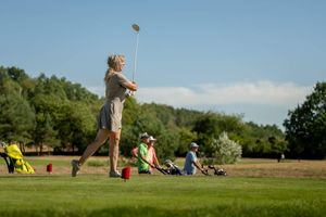 b95eacd0-golf-pysely-20260811-140-kpa.jpeg