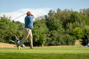df5bd1f7-golf-pysely-20260811-115-kpa.jpeg