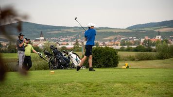 e1f37192-golf-terezin-20190815-094-mhe.jpeg