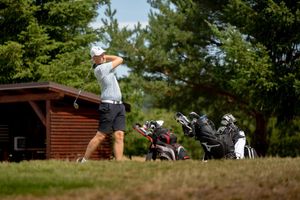 febb7b40-golf-pysely-20260811-001-kpa.jpeg