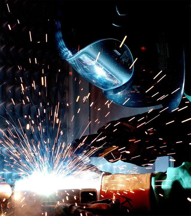 5a5c4008-mag.jpg