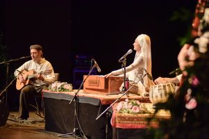 1d565653-snatam-kaur-concert-part-one-artists-11-of-31_orig.jpg