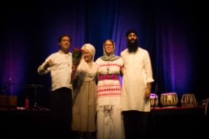 28bc554a-snatam-kaur-concert-part-one-artists-31-of-31_orig.jpg