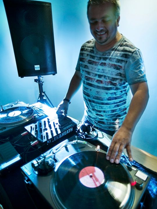 DJ Rosťa